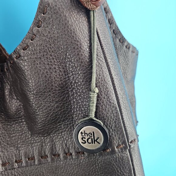 👜 The Sak Dark Brown Leather Hobo – Soft, Slouchy & Effortlessly Cool - Picture 3 of 15